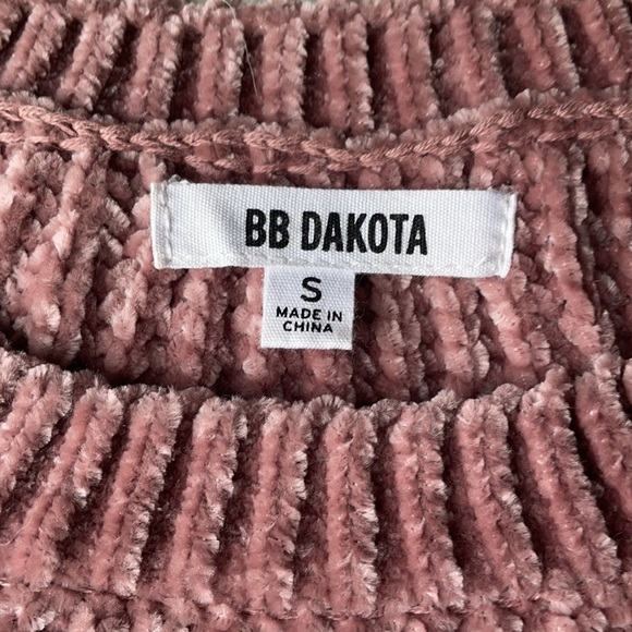 BB Dakota Pink Chenille Sweater - Picture 2 of 5